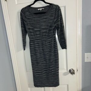 LOFT Gray Patterned Long Sleeve Dress